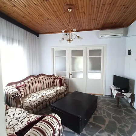 度假居 παραδοσιακη κατοικια 拉里萨